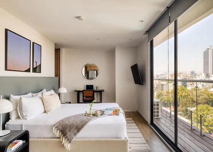 Uliv 4* Mexico City