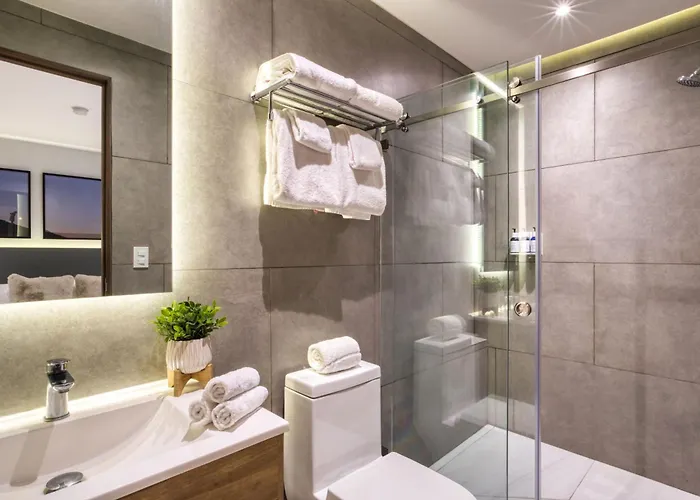 Uliv Hotel 4*