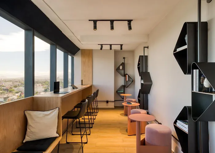 Uliv Hotel 4*